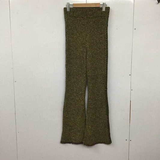 ソロヴ SOLOV パンツ ワークパンツ、ペインターパンツ ニットパンツ スリムパンツ フレアパンツ 1 総柄 マルチカラー / マルチカラー /  レディース USED 古着 中古 10137644