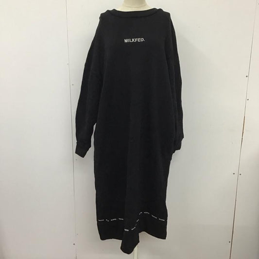 ミルクフェド MILKFED. ワンピース ロングスカート 03184952 ロゴライン スウェット 長袖 ロゴ、文字 黒 / ブラック /  レディース USED 古着 中古 10112026