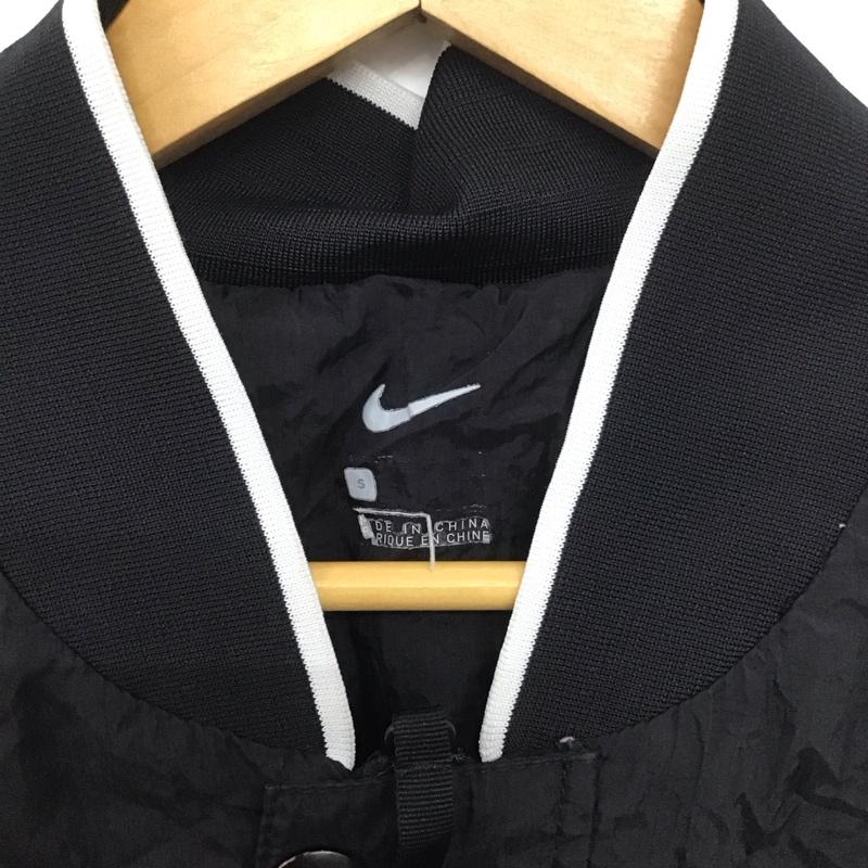 ナイキ NIKE ジャケット、上着 ジャケット、ブレザー cn5302-010 アノラック ナイロンジャケット アウター S ロゴ、文字 黒 / ブラック /  メンズ USED 古着 中古 10139293