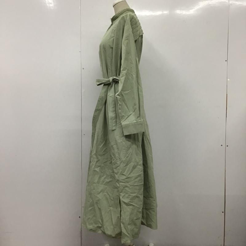マルシャルテル MARECHAL TERRE ワンピース ロングスカート 長袖ロングワンピース フレアスカート スタンドカラー ワンピース 2 無地 カーキ / カーキ /  レディース USED 古着 中古 10105951