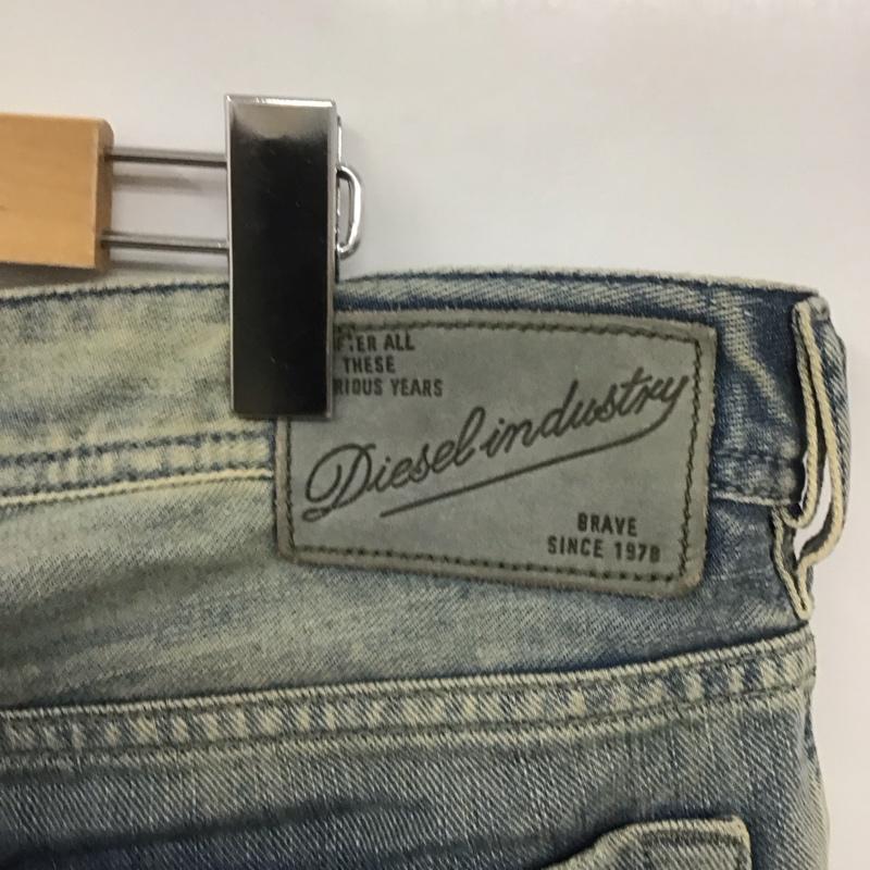 ディーゼル DIESEL パンツ デニム、ジーンズ デニムパンツ ストレートパンツ ワイドパンツ カジュアルパンツ 32インチ 無地 インディゴ / インディゴ /  メンズ USED 古着 中古 10108492