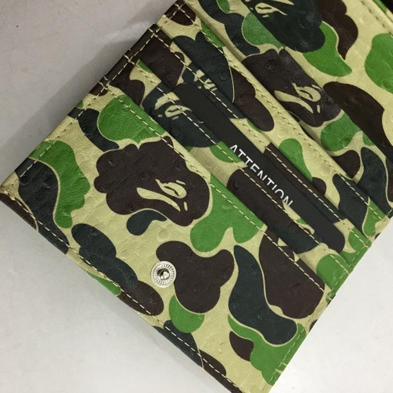 アベイシングエイプ A BATHING APE 財布 二つ折り ABC CAMO MINI WALLET カモフラージュ柄・迷彩 マルチカラー / マルチカラー /  メンズ USED 古着 中古 10148450