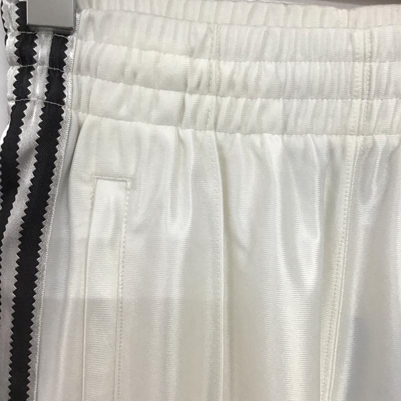 アディダス adidas パンツ ワークパンツ、ペインターパンツ jw1852 トラックパンツ ジャージ XXS ロゴ、文字 白 / ホワイト /  メンズ USED 古着 中古 10147701