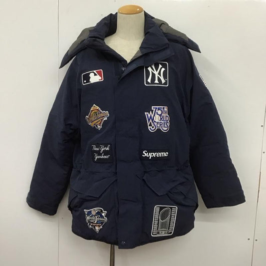 シュプリーム Supreme ジャケット、上着 ジャンパー、ブルゾン 21AW ニューヨーク ヤンキースゴアテックス700フィルダウンジャケット コラボ アウター L ロゴ、文字 紺 / ネイビー /  メンズ USED 古着 中古 10106343