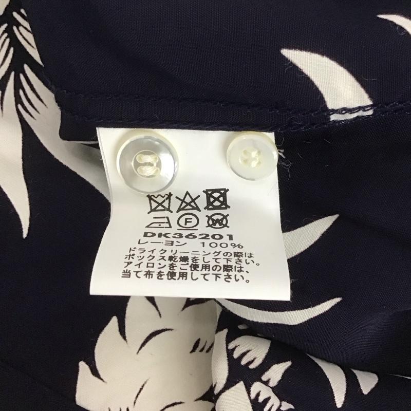 デュークカハナモク DUKE KAHANAMOKU シャツ、ブラウス 半袖 DK36201 DUKE S PINEAPPLE スペシャルエディション アロハシャツ 箱有 L 総柄 紺 / ネイビー / X 白 / ホワイト /  メンズ USED 古着 中古 10107552