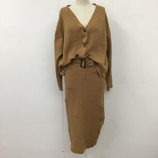 リエンダ rienda ワンピース ロングスカート 110CA173-1510 Front carde in Knit OP Vネック タグ付き M 無地 ベージュ / ベージュ /  レディース USED 古着 中古 10121111