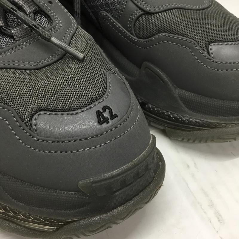 バレンシアガ BALENCIAGA スニーカー スニーカー 541624 TRIPLE S 27.5cm 27.5cm ロゴ、文字 灰 / グレー /  メンズ USED 古着 中古 10106260