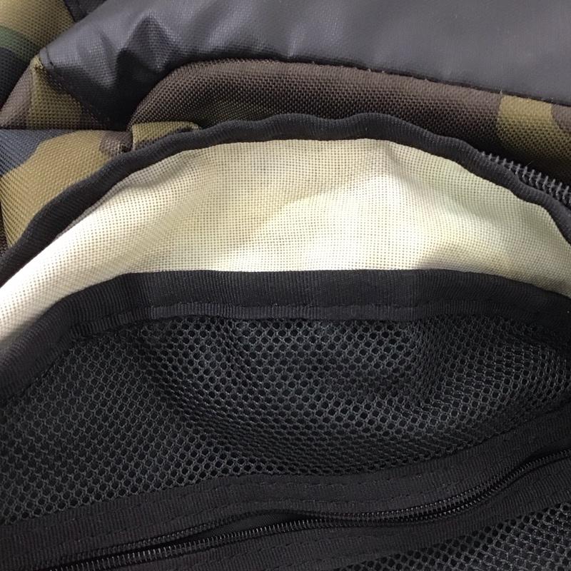 ナイキ NIKE リュックサック、デイパック リュックサック、デイバッグ BA5438 223 コートハウス カモ バックパック ロゴ、文字 マルチカラー / マルチカラー /  メンズ USED 古着 中古 10141068