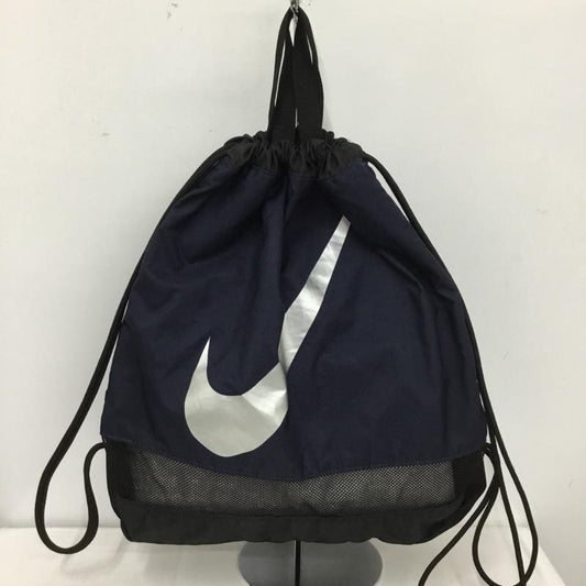 ナイキ NIKE リュックサック、デイパック リュックサック、デイバッグ 1984804-08 ナップサック ジムサック ロゴ、文字 紺 / ネイビー / X 黒 / ブラック /  メンズ USED 古着 中古 10150719