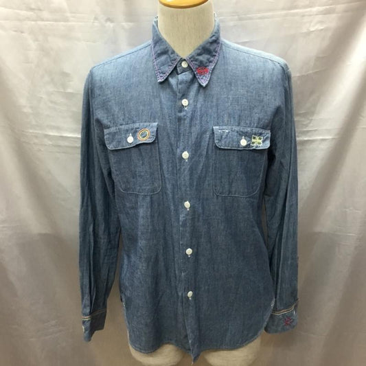 ワコマリア WACKO MARIA シャツ、ブラウス 長袖 長袖シャツ カラーシャツ ポケットシャツ 長袖カットソー 刺繍シャツ M ロゴ、文字 インディゴ / インディゴ /  メンズ USED 古着 中古 10117575