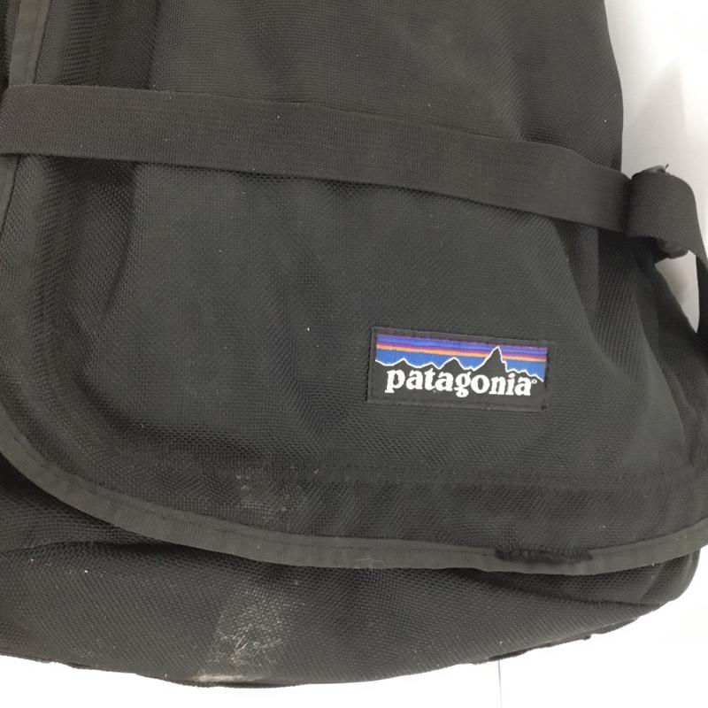 パタゴニア patagonia スーツケース、トランク スーツケース、トランク キャリーバッグ トラベルバッグ 二輪 ボストンバッグ ロゴ、文字 黒 / ブラック /  メンズ USED 古着 中古 10145624