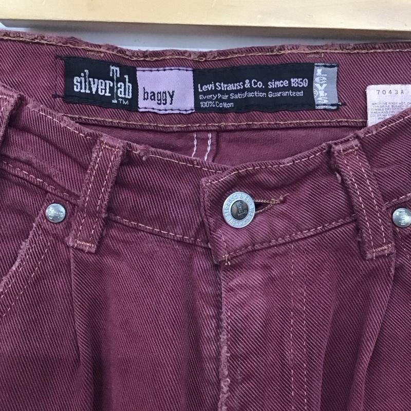リーバイス Levi s パンツ デニム、ジーンズ silver tab baggy 90年代 後染め W29 L34 29インチ 無地 えんじ / ワインレッド /  メンズ USED 古着 中古 10112660
