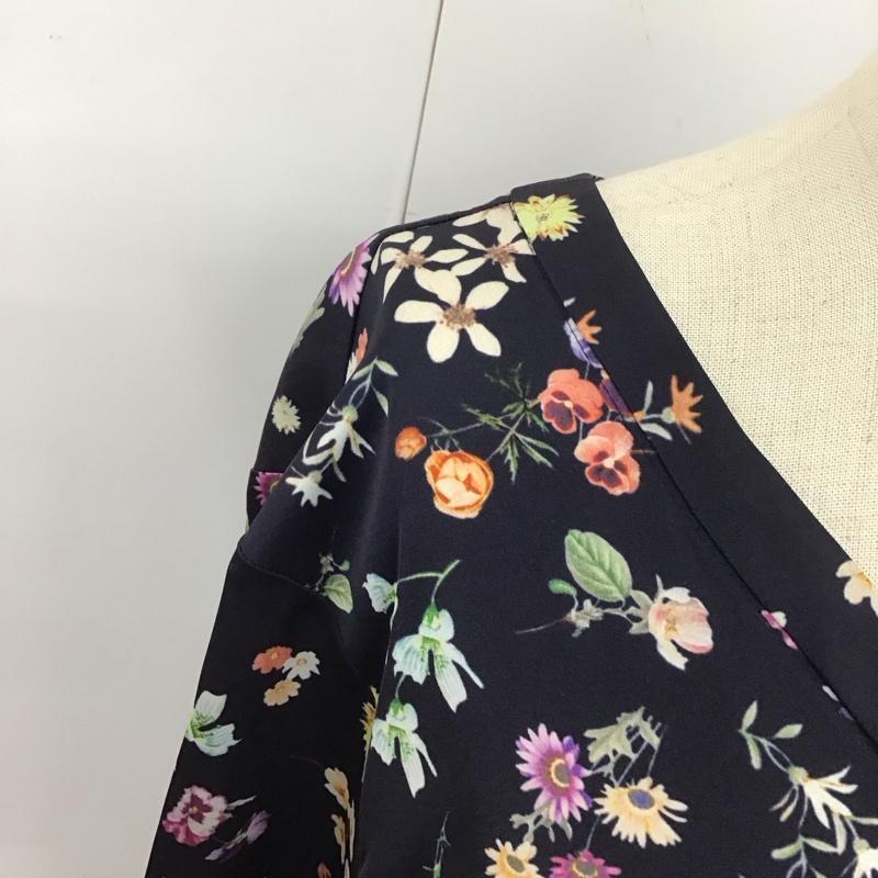 アーバンリサーチドアーズ URBAN RESEARCH DOORS ワンピース ひざ丈スカート DR76-26E004 Vネック 花柄 紺 / ネイビー /  レディース USED 古着 中古 10110855