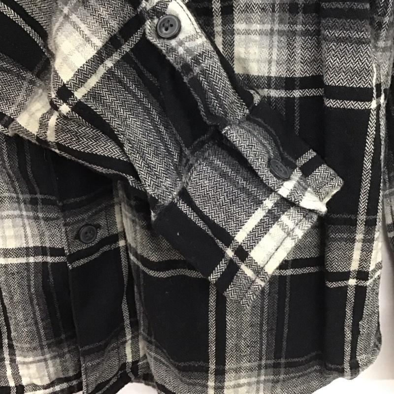 ギャップ GAP シャツ、ブラウス 長袖 長袖シャツ チェックシャツ カラーシャツ M チェック 白 / ホワイト / X 黒 / ブラック /  メンズ USED 古着 中古 10140110