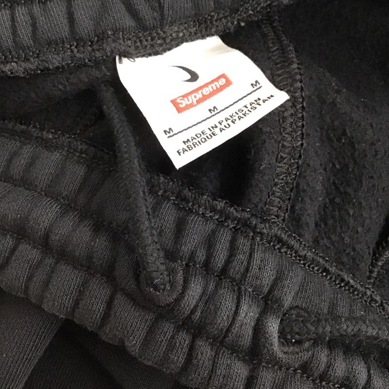 シュプリーム Supreme パンツ ワークパンツ、ペインターパンツ fq0768-010 NIKE スウェットパンツ M ロゴ、文字 黒 / ブラック /  メンズ USED 古着 中古 10143448