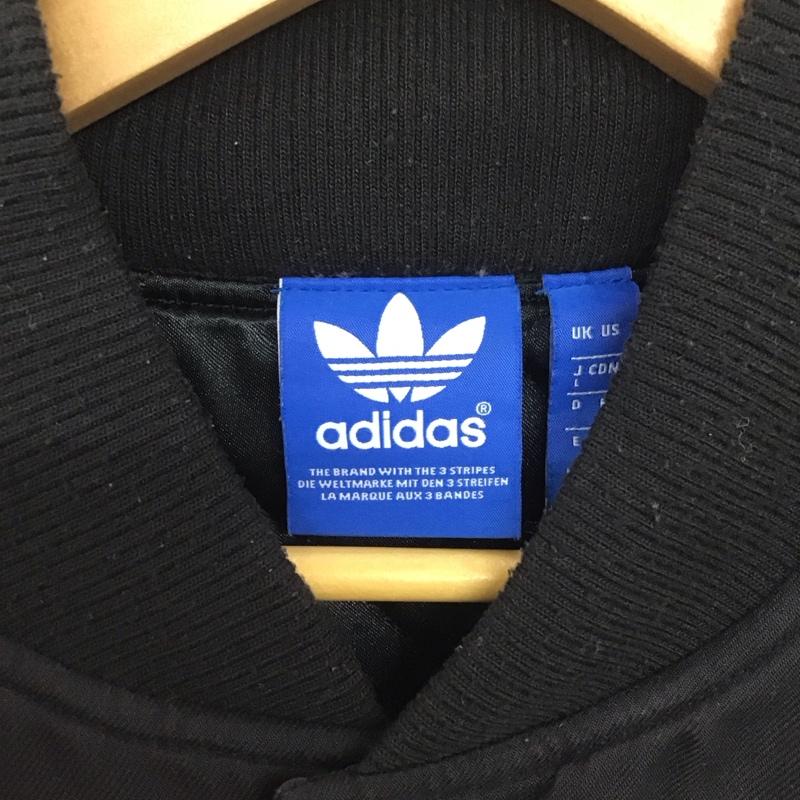 アディダス adidas ジャケット、上着 ジャンパー、ブルゾン m33846 スタジャン アウター L ロゴ、文字 白 / ホワイト / X 黒 / ブラック /  メンズ USED 古着 中古 10149004