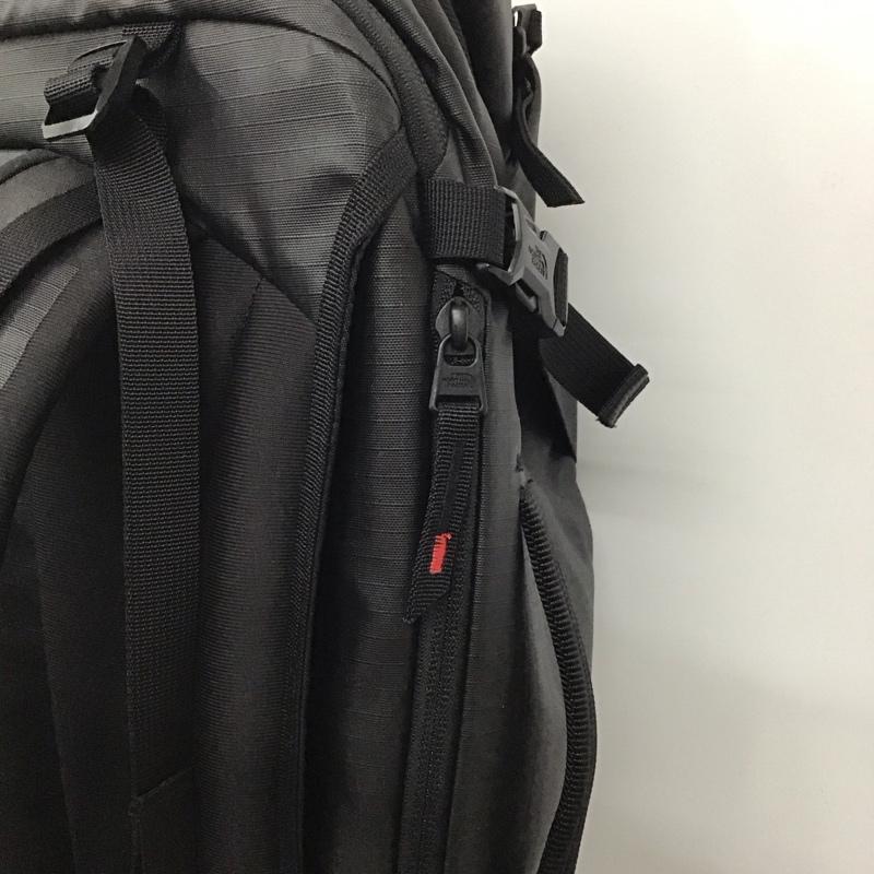 ザノースフェイス THE NORTH FACE リュックサック、デイパック リュックサック、デイバッグ NF0A3KWN STRATOLINER PACK バックパック ロゴ、文字 黒 / ブラック /  メンズ USED 古着 中古 10132483