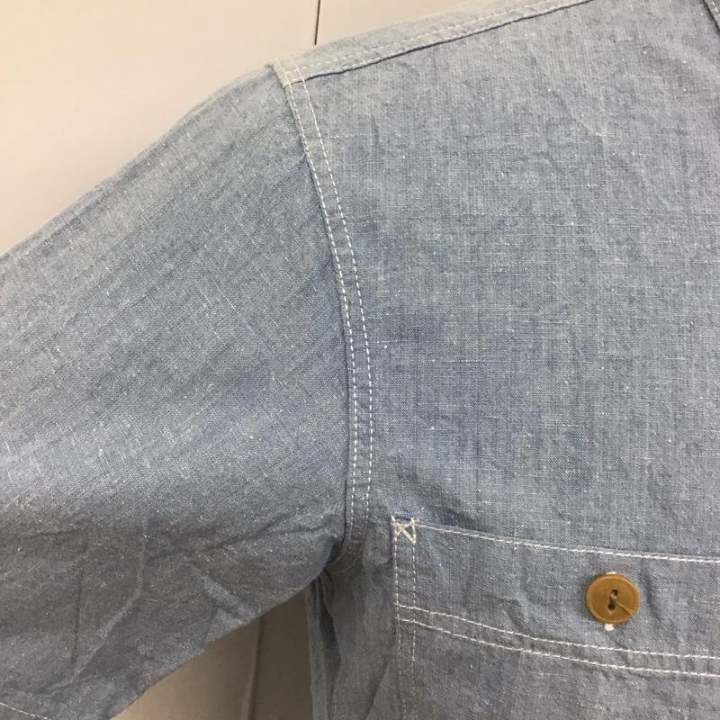 デウスエクスマキナ DEUS EX MACHINA シャツ、ブラウス 半袖 DMP75506 SERVICE SS CHAMBRAY SHIRT シャンブレー XS ロゴ、文字 水色 / ライトブルー /  メンズ USED 古着 中古 10113084