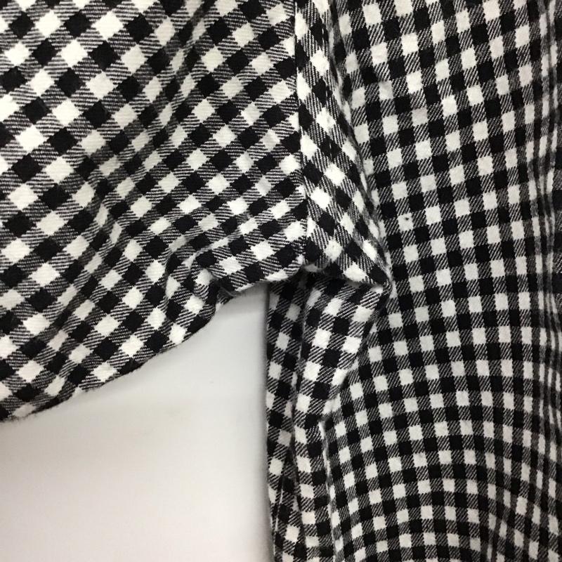 ステューシー STUSSY シャツ、ブラウス 半袖 半袖シャツ チェックシャツ カラーシャツ L チェック 白 / ホワイト / X 黒 / ブラック /  メンズ USED 古着 中古 10141682