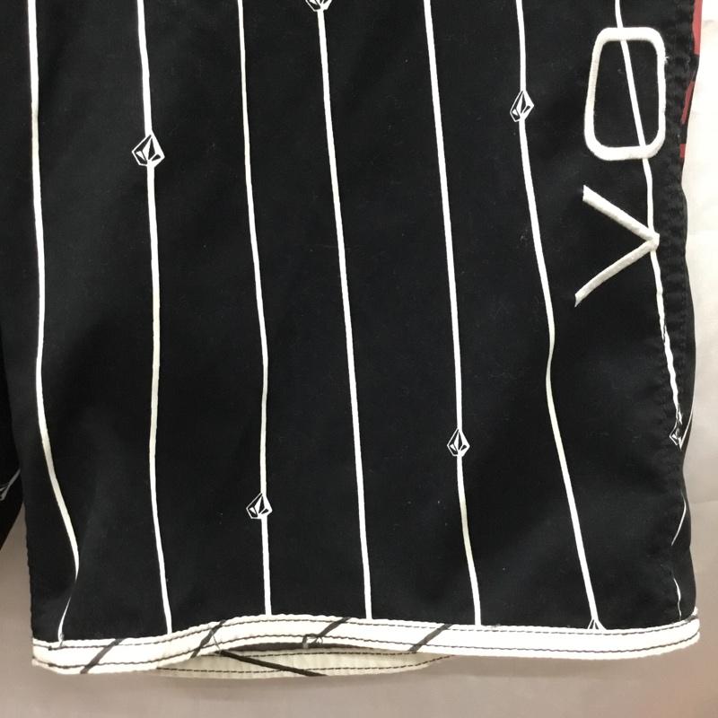ボルコム VOLCOM パンツ ショートパンツ 30インチ ロゴ、文字 マルチカラー / マルチカラー /  メンズ USED 古着 中古 10118662