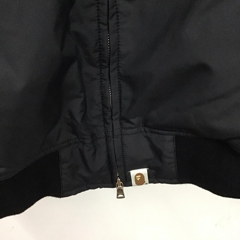 アベイシングエイプ A BATHING APE ジャケット、上着 ジャンパー、ブルゾン ジップアップジャケット ナイロンジャケット アウター XL ロゴ、文字 黒 / ブラック /  メンズ USED 古着 中古 10130960