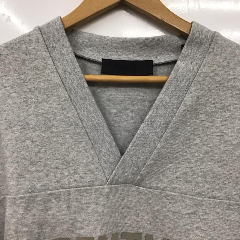 エッセンシャルズ ESSENTIALS Tシャツ 半袖 半袖カットソー V無地Tシャツ スウェットカットソー XL ロゴ、文字 灰 / グレー /  メンズ USED 古着 中古 10131994