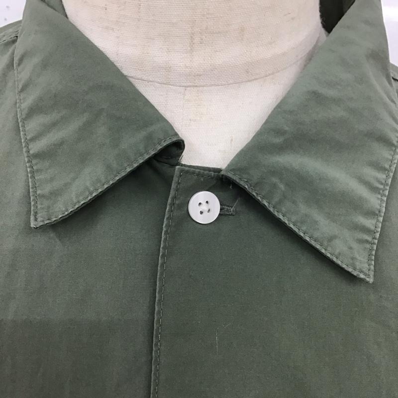 カーハート Carhartt シャツ、ブラウス 半袖 半袖シャツ カラーシャツ 半袖カットソー 無地シャツ XL ロゴ、文字 カーキ / カーキ /  メンズ USED 古着 中古 10112754