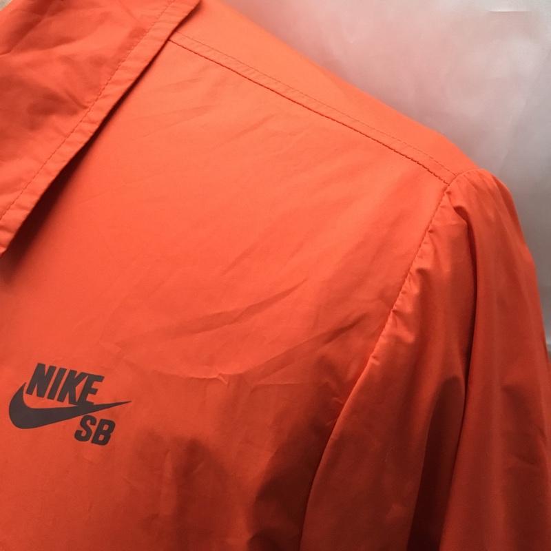 ナイキエスビー NIKE SB ジャケット、上着 ジャケット、ブレザー 829510-634 ナイロンジャケット カラージャケット 古着 アウター S ロゴ、文字 赤 / レッド /  メンズ USED 古着 中古 10112446