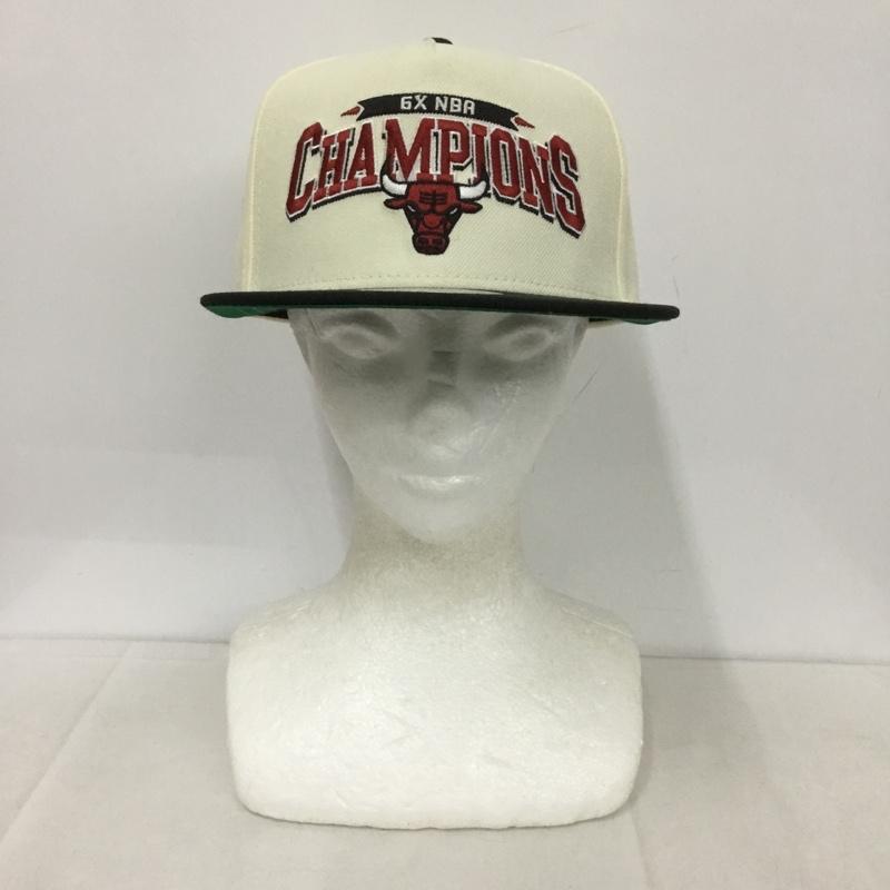 ニューエラ NEW ERA 帽子 キャップ NBA CHAMPION 9FIFTY シカゴブルズ ロゴ、文字 黒 / ブラック / X アイボリー / アイボリー /  メンズ USED 古着 中古 10138486