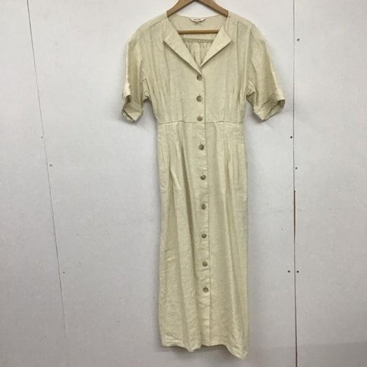 マウジー MOUSSY ワンピース ロングスカート 010ds530-1510 半袖ロングワンピース 前ボタン フレアスカート 2 無地 オフホワイト / オフホワイト /  レディース USED 古着 中古 10134357