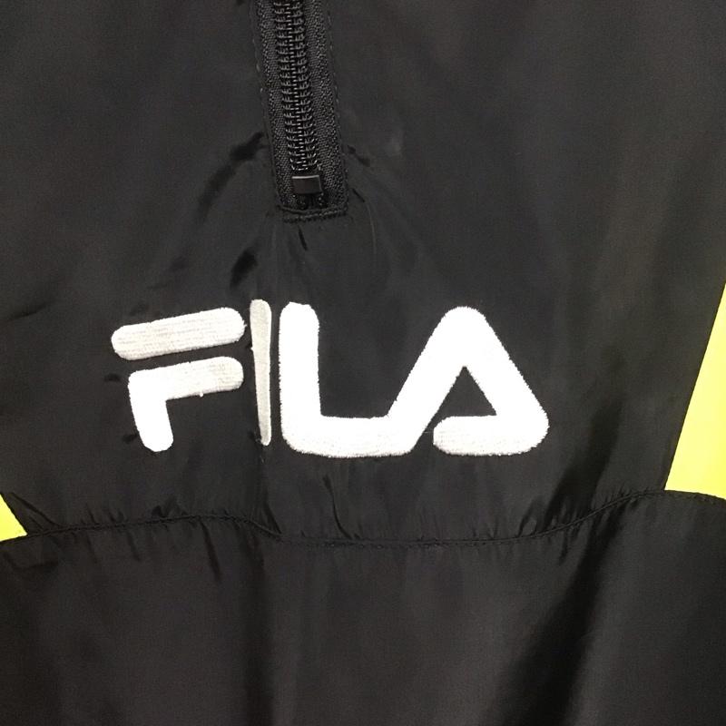 フィラ FILA ジャケット、上着 ジャケット、ブレザー fh7471 バイカラーフードアノラック プルオーバージャケット L ロゴ、文字 白 / ホワイト / X 黒 / ブラック / X 黄 / イエロー /  メンズ USED 古着 中古 10132356