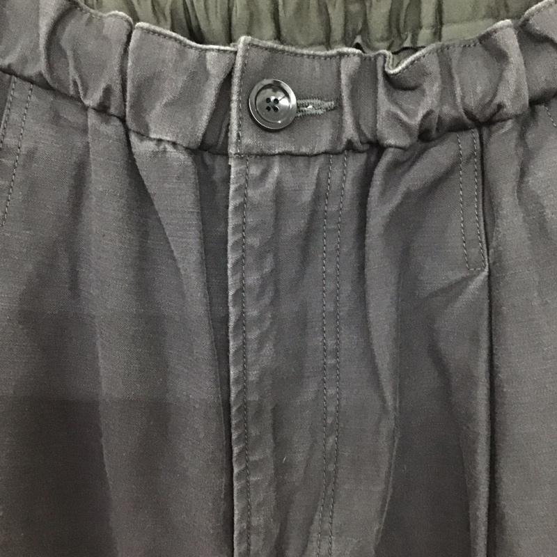 ムー mù_ パンツ ワークパンツ、ペインターパンツ pleated cergo trousers ワイドパンツ カーゴパンツ 無地 ダークグレー / ダークグレー /  メンズ USED 古着 中古 10149541