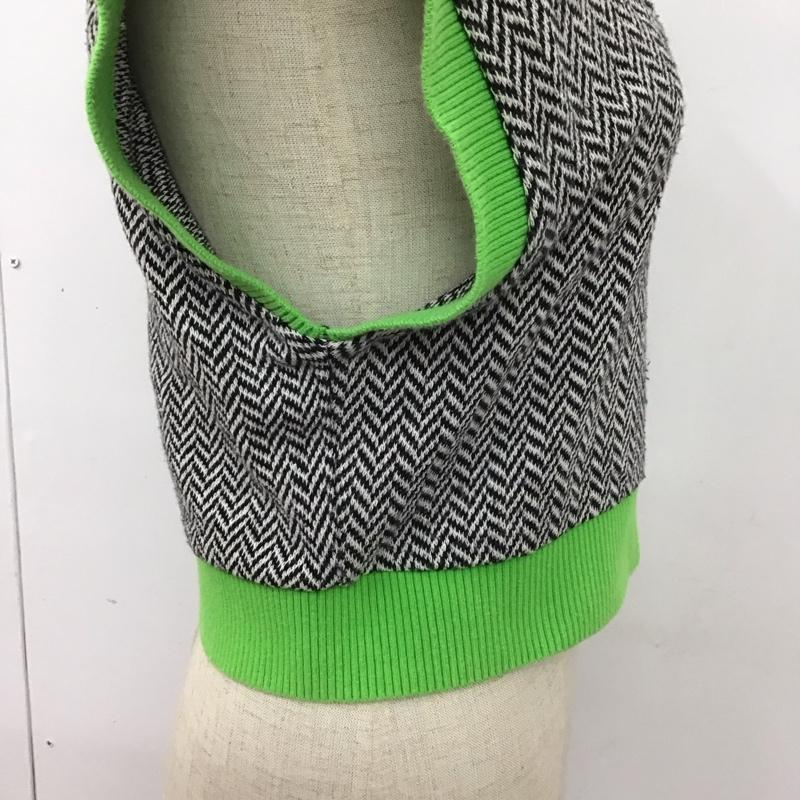 ザラ ZARA ベスト ベスト ニットベスト ノースリーブニット Vネック M 総柄 白 / ホワイト / X 黒 / ブラック / X 緑 / グリーン /  レディース USED 古着 中古 10108832
