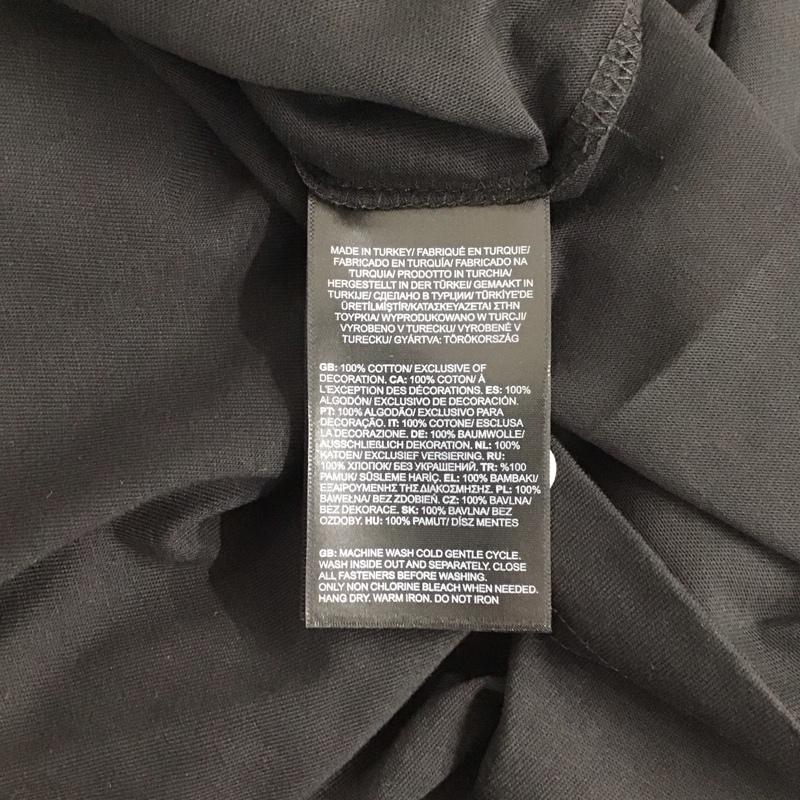 ザノースフェイス THE NORTH FACE Tシャツ 半袖 NF0A87NVJK3 Redbox Celebration Tee M ロゴ、文字 X プリント 黒 / ブラック /  メンズ USED 古着 中古 10132480