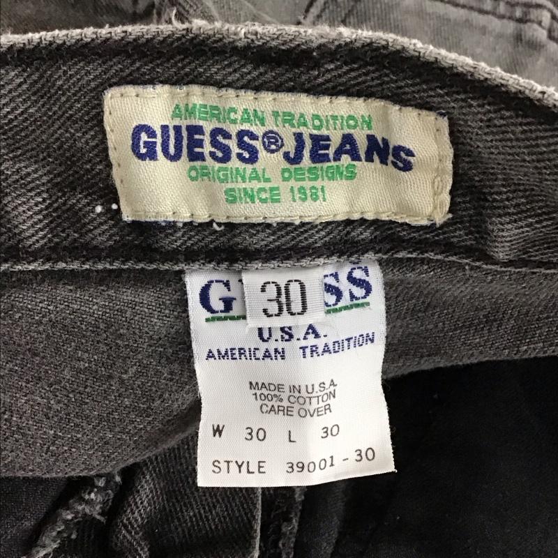 ゲス Guess パンツ デニム、ジーンズ デニムパンツ スリムパンツ カジュアルパンツ 30インチ ロゴ、文字 灰 / グレー /  メンズ USED 古着 中古 10143861