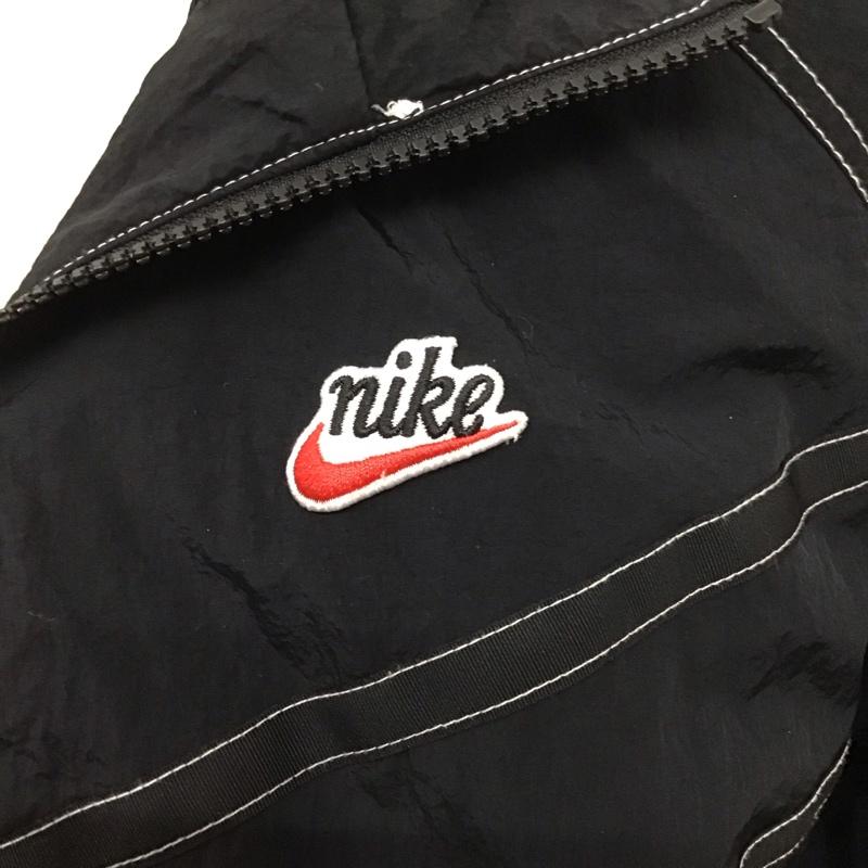 ナイキ NIKE ジャケット、上着 ジャケット、ブレザー dm6861-010 ASMNSWWRLNDHZHDJKT プルオーバーパーカー ナイロンジャケット XXL ロゴ、文字 黒 / ブラック /  メンズ USED 古着 中古 10124266