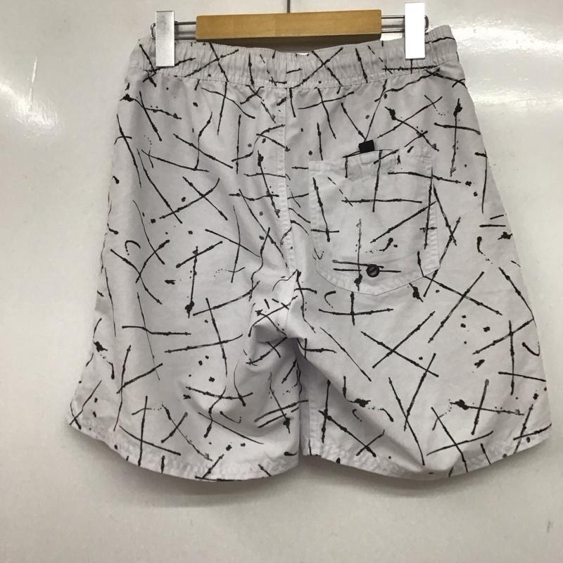 サタデーズ ニューヨークシティ Saturdays NYC パンツ ショートパンツ ショートパンツ ハーフパンツ カジュアルパンツ XS プリント 白 / ホワイト /  メンズ USED 古着 中古 10146045