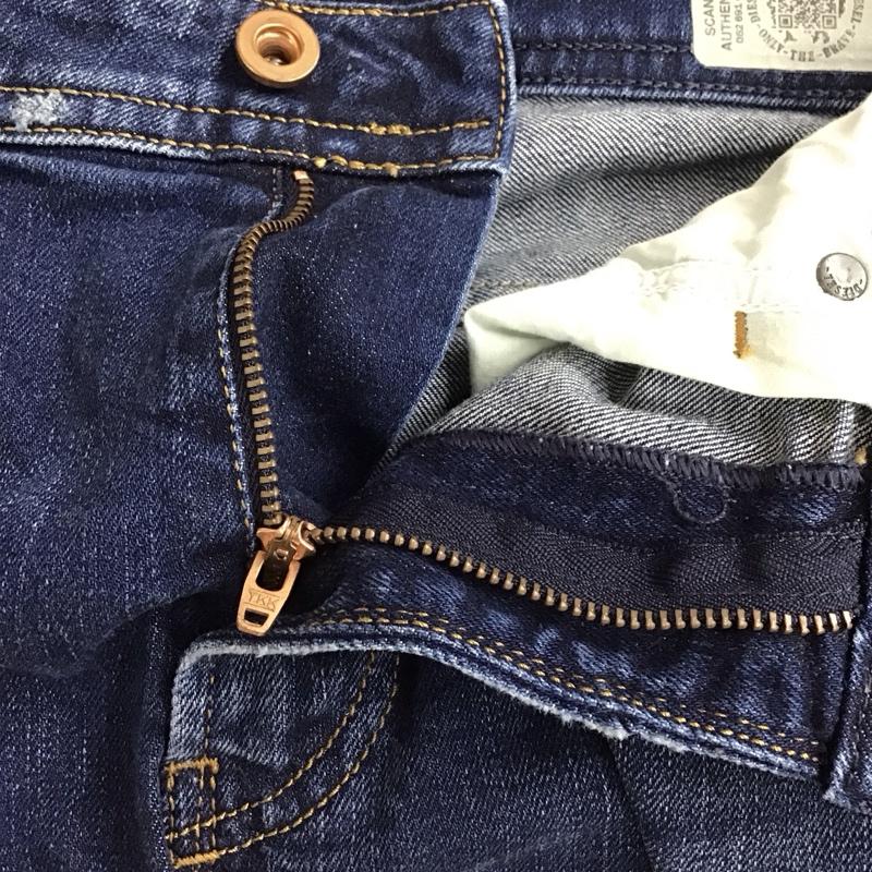 ディーゼル DIESEL パンツ デニム、ジーンズ デニムパンツ スリムパンツ ストレッチパンツ ジーンズ 31インチ ダメージ加工 インディゴ / インディゴ /  メンズ USED 古着 中古 10118241