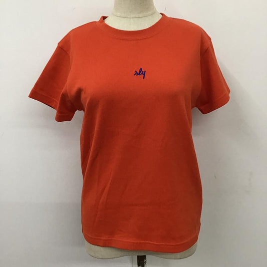 スライ SLY Tシャツ 半袖 030far90-0240 COMPACTSLYLOGOTシャツ 半袖カットソー FREE ロゴ、文字 橙 / オレンジ /  レディース USED 古着 中古 10116306