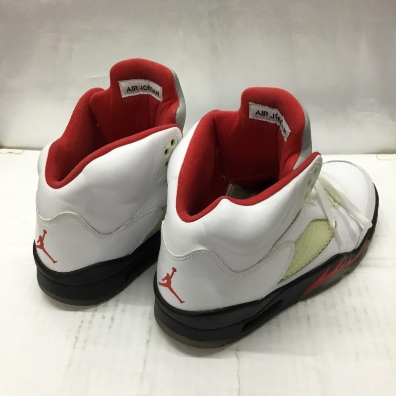 ナイキ NIKE スニーカー スニーカー 136027-100 AIR JORDAN 5 RETRO 27cm 27.0cm ワンポイント 白 / ホワイト / X 黒 / ブラック / X 赤 / レッド /  メンズ USED 古着 中古 10106630