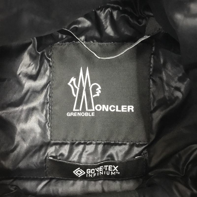 モンクレール MONCLER ジャケット、上着 ジャンパー、ブルゾン ジップアップジャケット ジャンパー パーカージャケット アウター 0 ロゴ、文字 黒 / ブラック /  メンズ USED 古着 中古 10118672