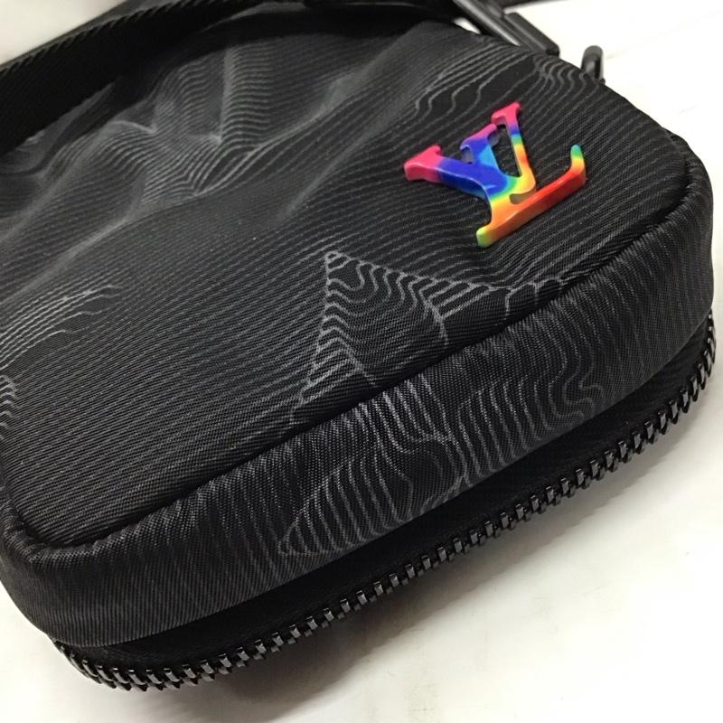 ルイヴィトン LOUIS VUITTON ショルダーバッグ ショルダーバッグ ダブルフォン ポーチ 箱有 総柄 黒 / ブラック /  メンズ USED 古着 中古 10115660