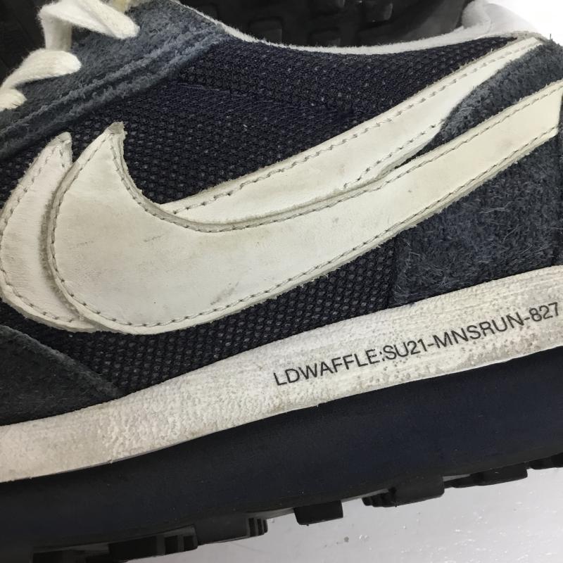 ナイキ NIKE スニーカー スニーカー DH2684-400 Fragment × sacai × Nike LD Waffle Blackended Blue フラグメント × サカイ × ナイキ LD ワッフル ブラックエンデッド ブルー 27.5cm ロゴ、文字 紺 / ネイビー / X 白 / ホワイト /  メンズ USED 古着 中古 10124092
