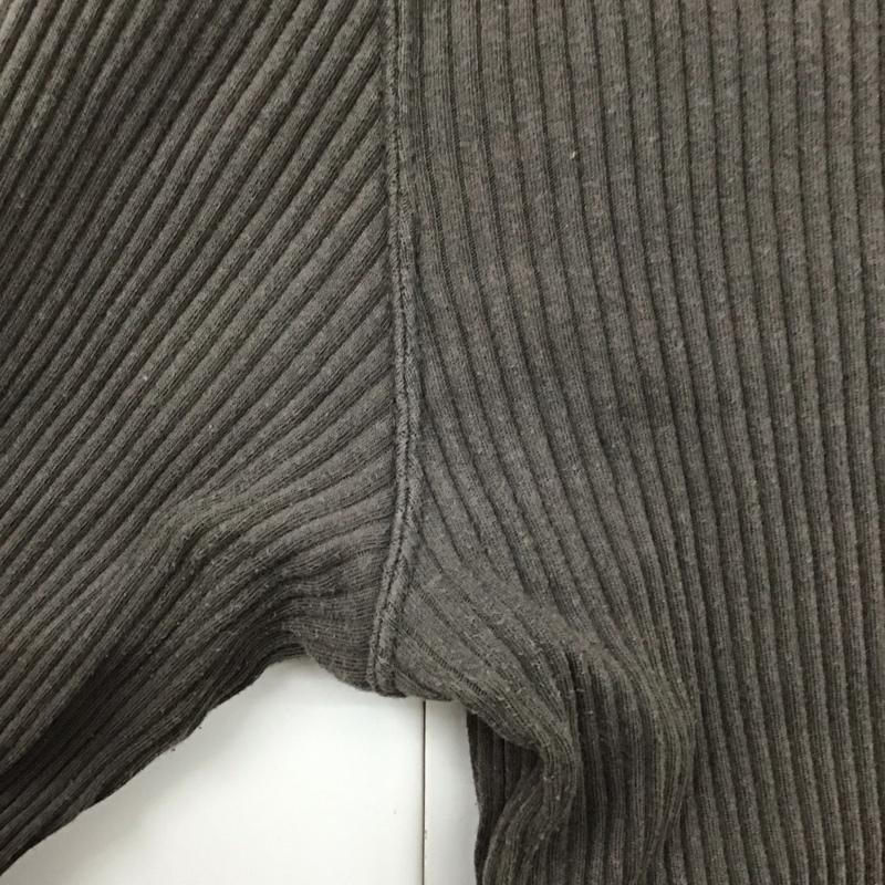 バーバリーブラックレーベル BURBERRY BLACK LABEL カットソー 長袖 長袖カットソー Vネックカットソー 3 ロゴ、文字 灰 / グレー /  メンズ USED 古着 中古 10130889