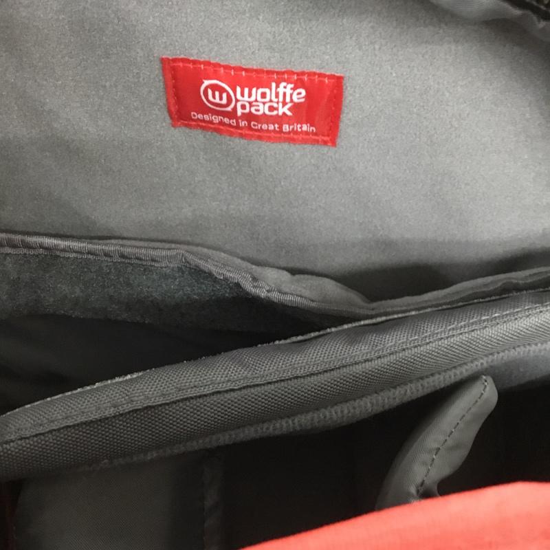 古着 USED リュックサック、デイパック リュックサック、デイバッグ CAPGY1 Wolffe Pack カメラリュック カメラバッグ タグ付き ロゴ、文字 灰 / グレー /  メンズ USED 古着 中古 10128425