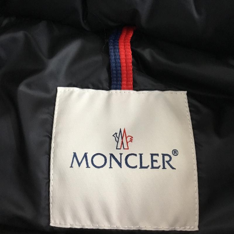 モンクレール MONCLER ジャケット、上着 ジャンパー、ブルゾン ジップアップジャケット ダウンジャケット カジュアルジャケット アウター 5 無地 黒 / ブラック /  メンズ USED 古着 中古 10109511
