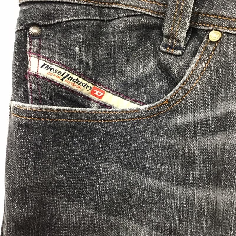 ディーゼル DIESEL パンツ デニム、ジーンズ デニムパンツ ストレートパンツ ワイドパンツ カジュアルパンツ 34 無地 黒 / ブラック /  メンズ USED 古着 中古 10115712