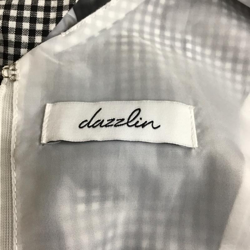 ダズリン dazzlin ワンピース ひざ丈スカート 021920303301-01 Vネックフロントボタンジャンスカ 前開きワンピース S チェック 白 / ホワイト / X 黒 / ブラック /  レディース USED 古着 中古 10110316