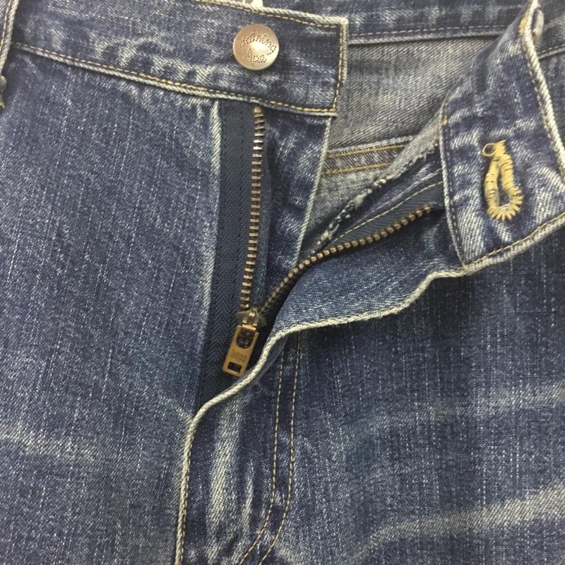 ベイプ BAPE パンツ デニム、ジーンズ デニムパンツ ストレートパンツ ワイドパンツ カジュアルパンツ XL プリント インディゴ / インディゴ /  メンズ USED 古着 中古 10118647