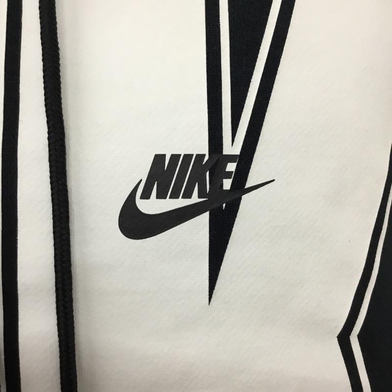 ナイキ NIKE パーカー 長袖 CQ0242-010 フリースプルオーバーフーディ 長袖パーカー スウェット S ロゴ、文字 黒 / ブラック /  メンズ USED 古着 中古 10110067